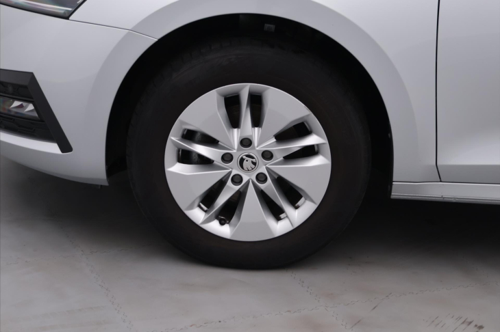 Škoda Octavia 2,0 TDI 85kW Ambition CZ DPH