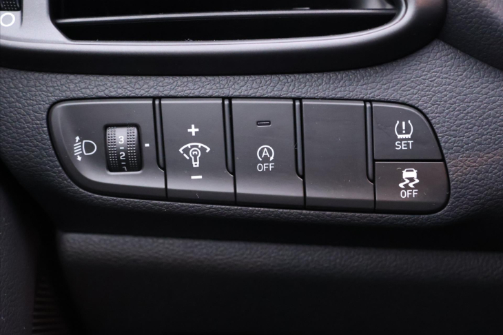 Hyundai i30 1,5 T-GDI 117kW CZ 1.Maj. DPH