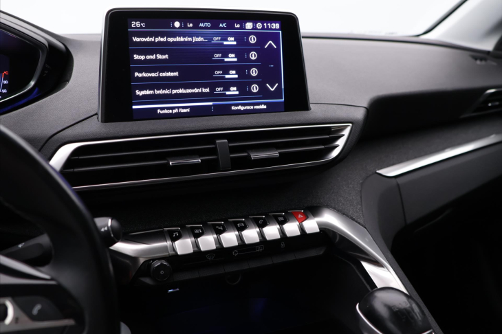 Peugeot 5008 1,2 PT 96kW Allure PANO 7-míst