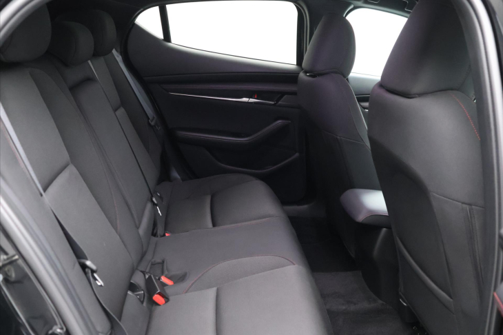 Mazda 3 2.0 eSkyactive-G122 Homura Aut