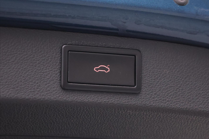 Škoda Kodiaq 2,0 TDI DSG 4x4 7-Míst Scout