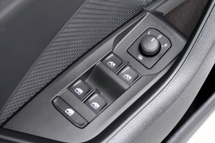Škoda Octavia 1,0 TSI 81kW Ambition CZ DPH