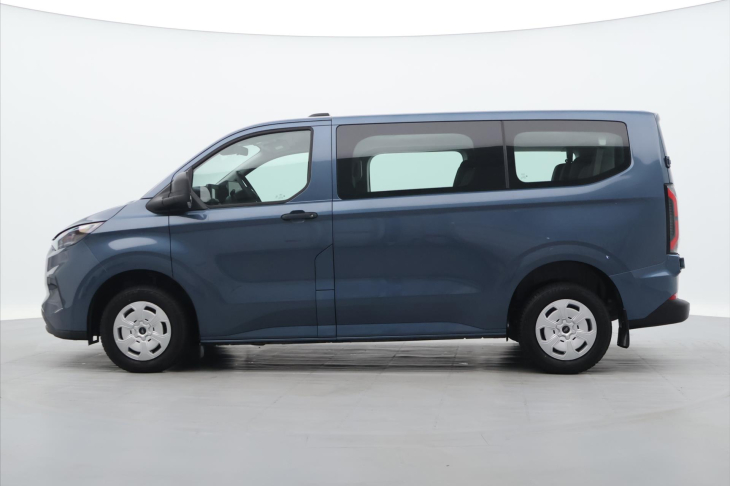 Ford Transit Custom 2,0 EB 110kW 8-Míst LED CZ