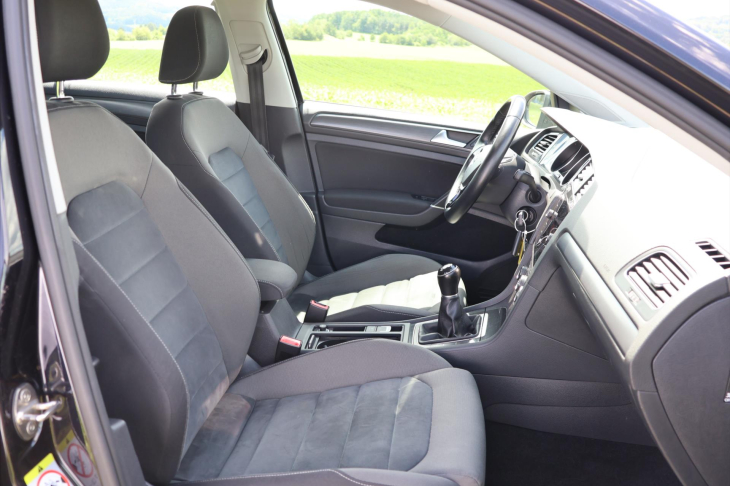 Volkswagen Golf 1,0 TSI 81kW CZ Comfort LED
