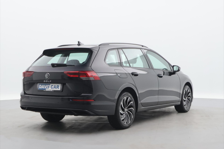 Volkswagen Golf 1.0 TSI 81kW CZ Life LED