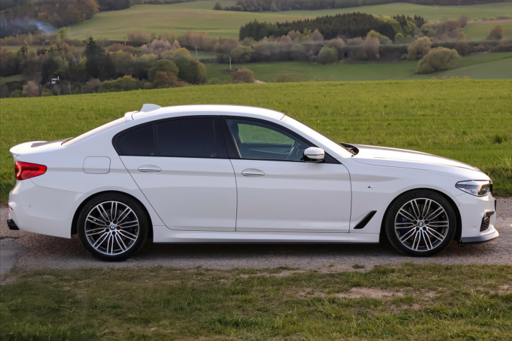 BMW Řada 5 3,0 540i xDrive Schnitzer DPH CZ