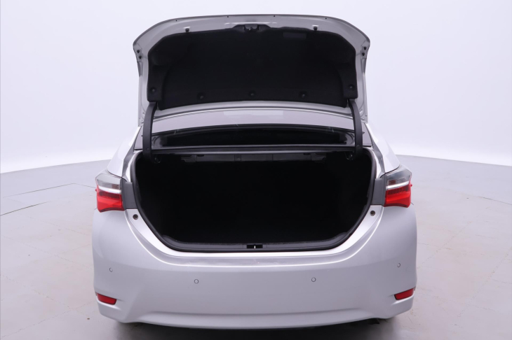 Toyota Corolla 1,6 VVT-i 97kW 1.Maj CZ Serv.k.