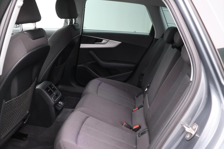 Audi A4 Avant 2,0 TDI 110kW Stronic LED