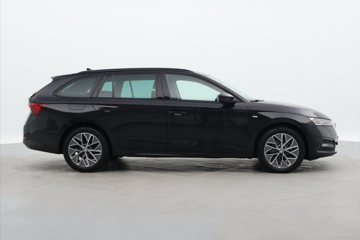 Škoda Octavia 2,0 TDI 110kW DSG Matrix DPH