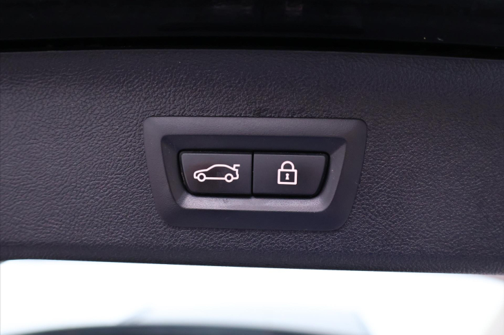 BMW Řada 5 3,0 530d xDrive 210kW Aut.