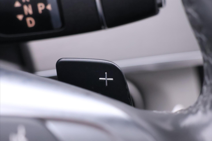 Mercedes-Benz Třídy E 3,5 E 400 Serv.kniha LED