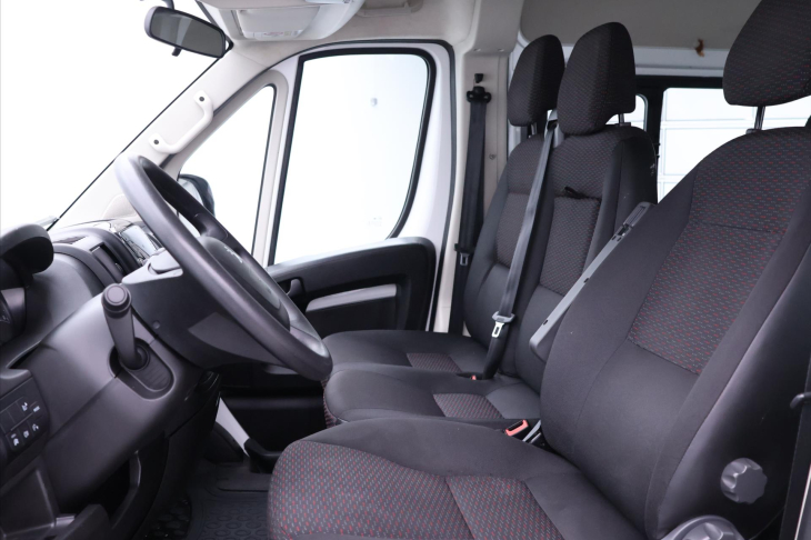 Peugeot Boxer 2,2 HDI 103 kW L2H2 6-Míst DPH