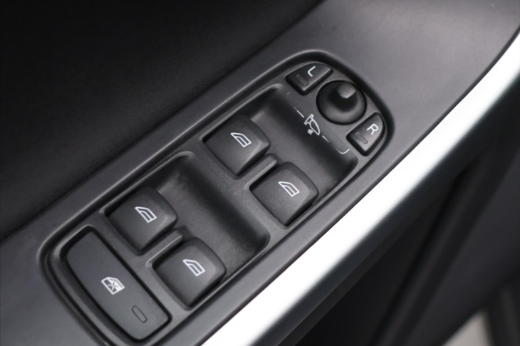 Volvo XC60 2,4 D3 120kW Momentum AWD AUT