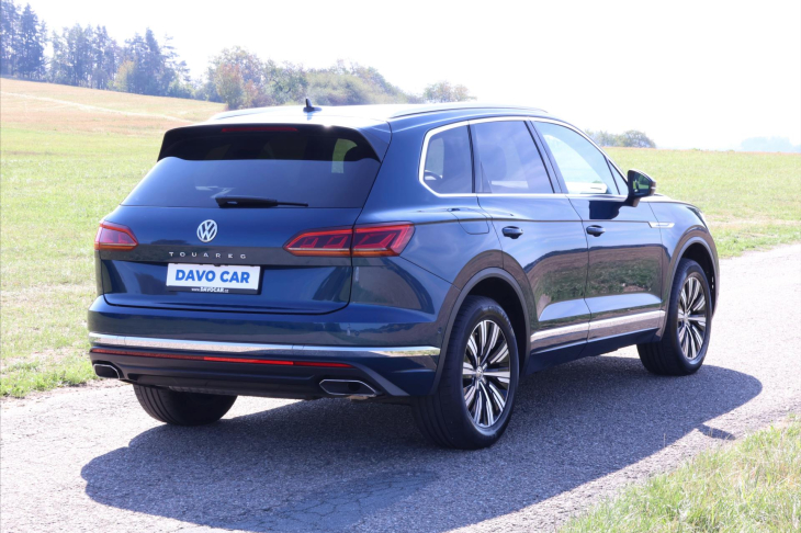 Volkswagen Touareg 3,0 TDI 210kW 4M LED DPH CZ