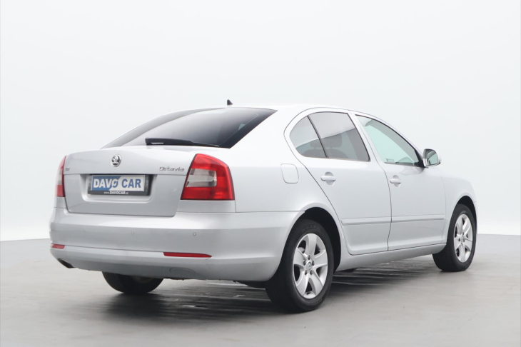 Škoda Octavia 1,6 TDI 77kW Elegance CZ Xenon