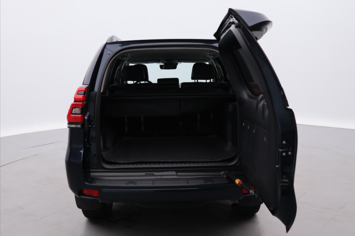 Toyota Land Cruiser 2,8 D-4D 150KW CZ 1.MAJ 4X4