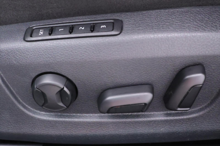 Škoda Superb 2,0 TDI 110kW DSG Ambition CZ