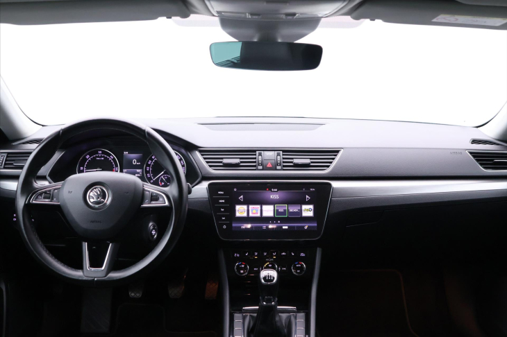 Škoda Superb 2,0 TDI 110kW DSG Style CZ DPH