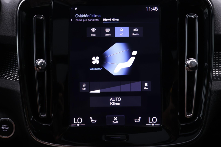 Volvo XC40 2,0 182KW R-DESIGN Kamera DPH