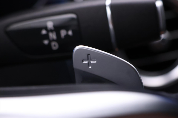 Mercedes-Benz GLC 2,0 300d 180kW 4Matic