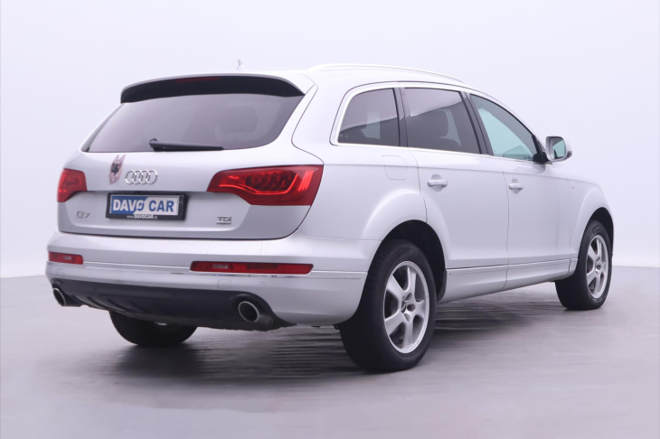 Audi Q7 3,0 TDI 4x4 7-Míst CZ 1. Maj.