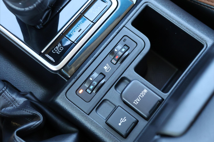 Toyota Land Cruiser 2,8 D-4D 150kW Executive CZ DPH