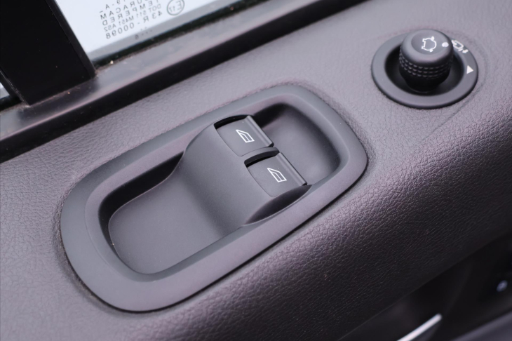 Ford Transit Custom 2,0 TDCi 96kW Navi 9-Míst L2