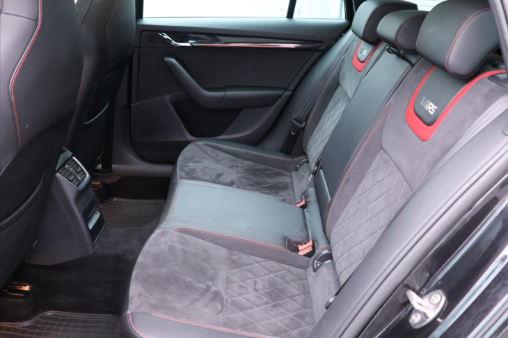 Škoda Octavia 2,0 TDI 135kW RS 4x4 DSG Virtual