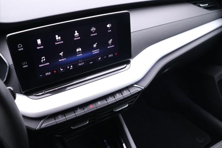 Škoda Octavia 1,0 TSI DSG Navi 1.Maj DPH