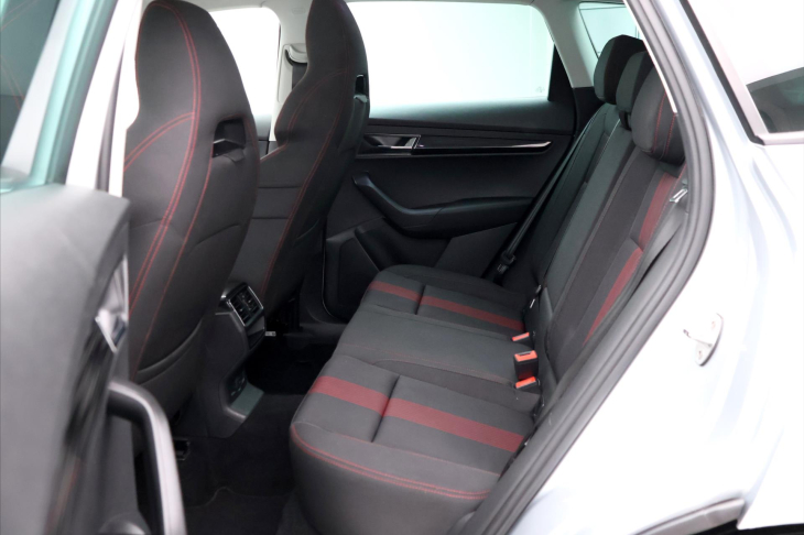 Škoda Karoq 1,6 TDI DSG Style Sport Navi