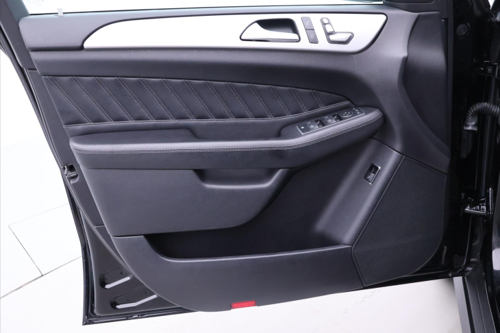 Mercedes-Benz GLE 3,0 350D 190KW 4M Navi Kůže