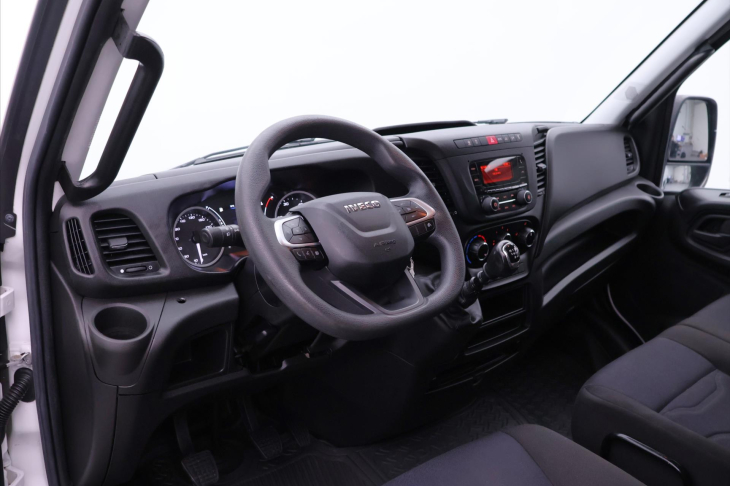 Iveco Daily 3,0 35S18 132kW L4H2 DPH