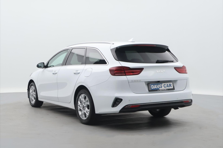 Kia Ceed 1,5 T-GDI 117kW DCT TOP DPH CZ