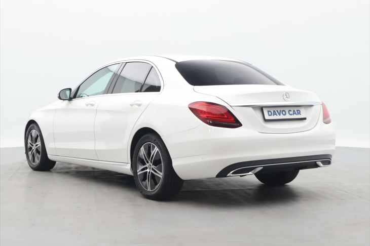 Mercedes-Benz Třídy C 1,6 C180 115 kW Full LED