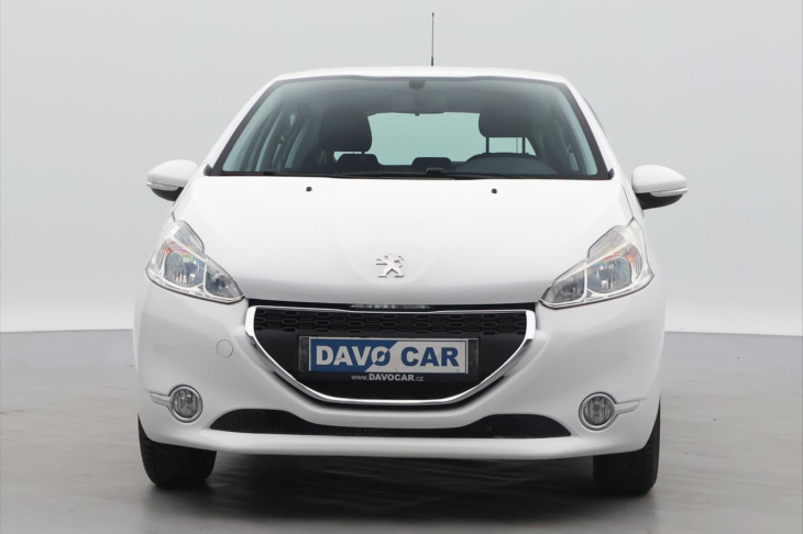 Peugeot 208 1,0 i 50kW Klimatizace