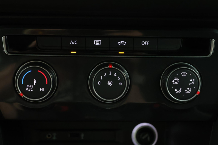Volkswagen Tiguan 1,4 TSI 110kW DSG LED 1.Maj.