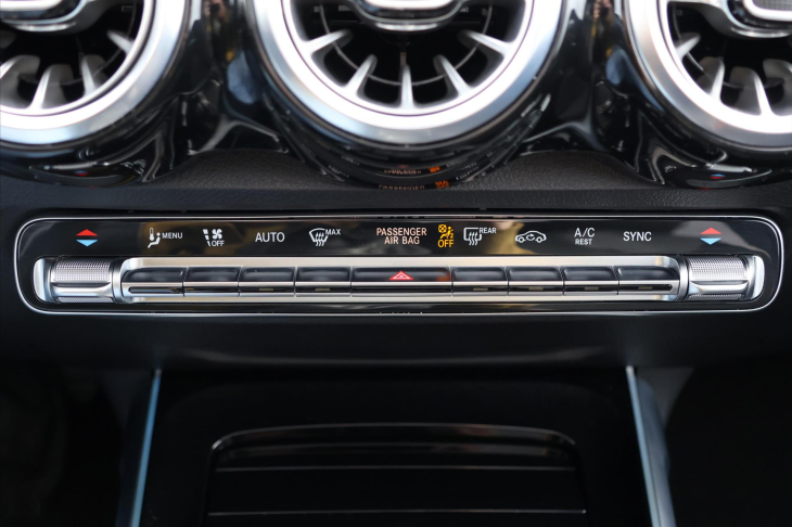 Mercedes-Benz GLB 2,0 200d 4MATIC AMG Premium Plus