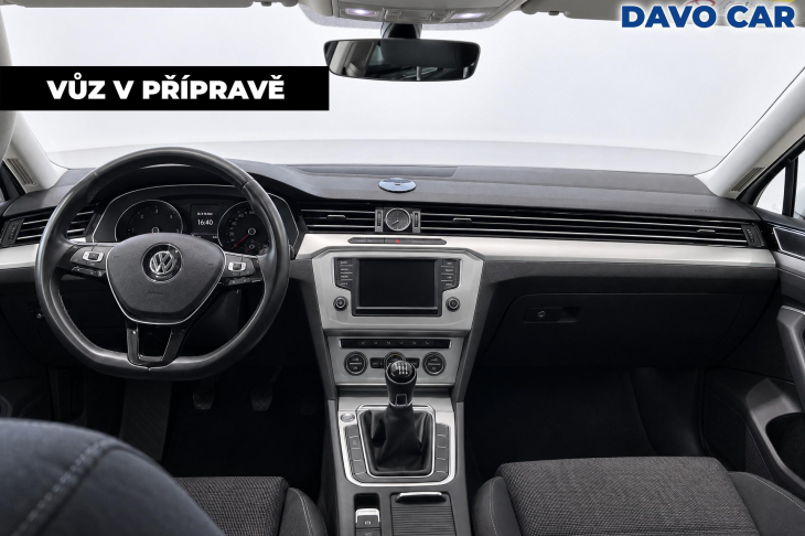 Volkswagen Passat 1,6 TDI 88kW Comfortline CZ