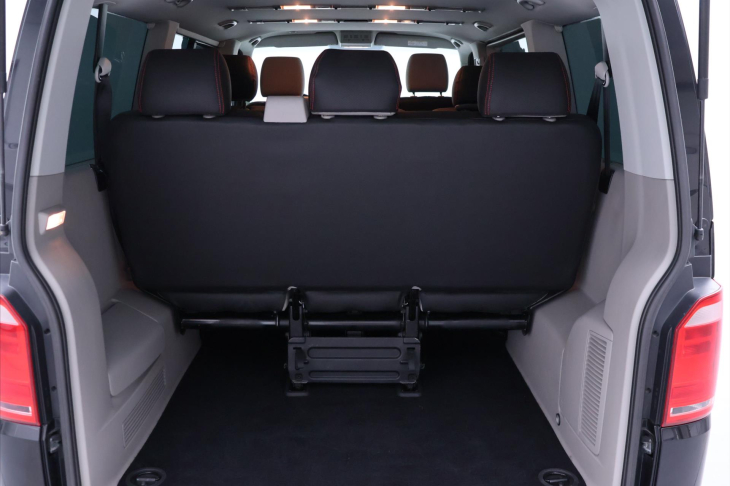 Volkswagen Caravelle 2,0 TDI 150kW Comfortline 9Míst