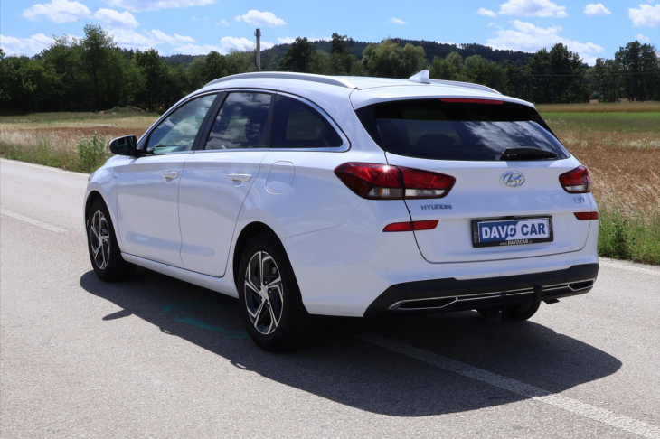 Hyundai i30 1,5 T-GDI 117kW Family Smart