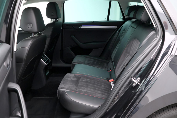 Škoda Superb 2,0 TDI 110kW CZ Style DSG