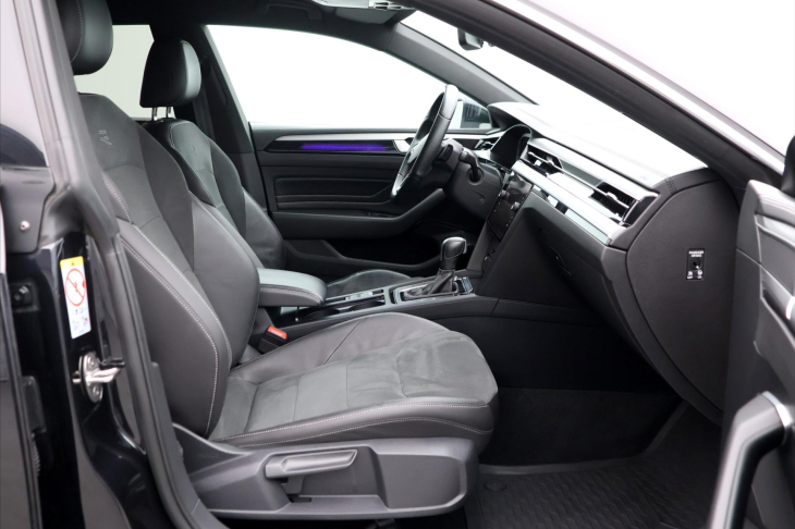Volkswagen Arteon Shooting Brake 2,0 TDI DSG R-Line Navi Led
