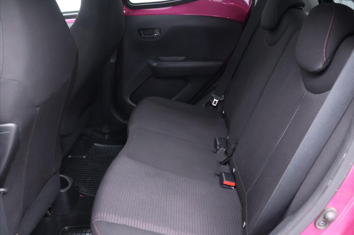 Toyota Aygo 1,0 VVT-i 53kW Selection x-cite CZ