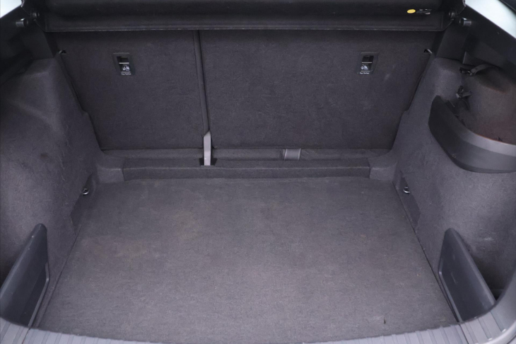 Škoda Karoq 1,5 TSI 110kW DSG CZ Navi LED