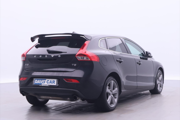 Volvo V40 2,5 T5 187kW Aut. Summum