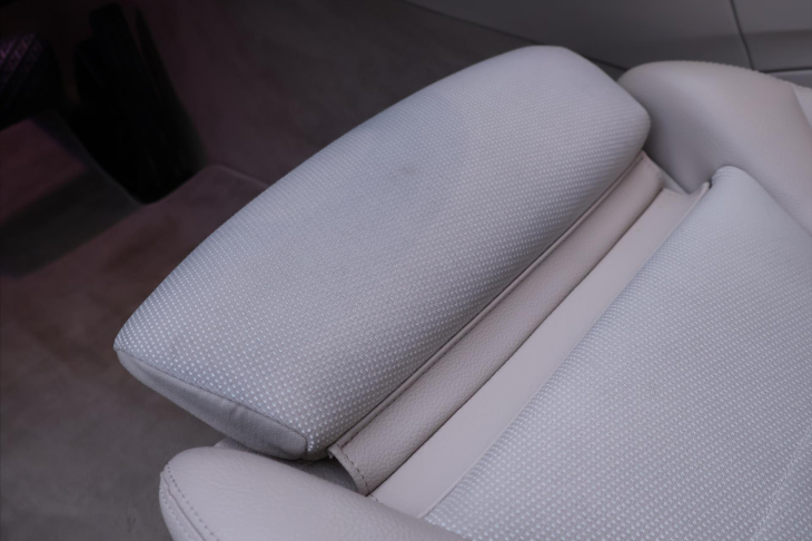 Mercedes-Benz Třídy C 2,0 220d 143kW 4Matic LED