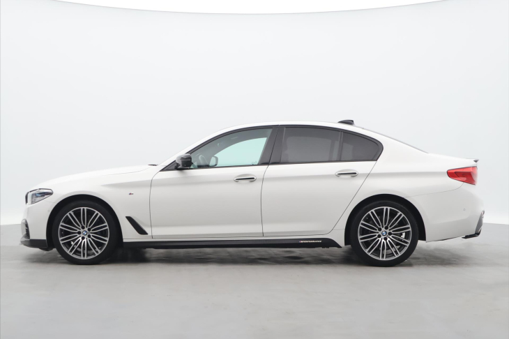 BMW Řada 5 3,0 530d 195kW xDrive CZ