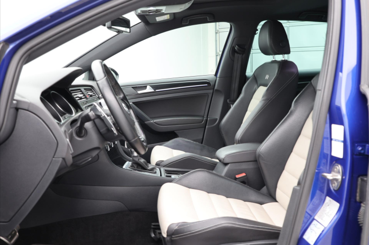 Volkswagen Golf 2,0 TSI R 221kW 4Motion DSG