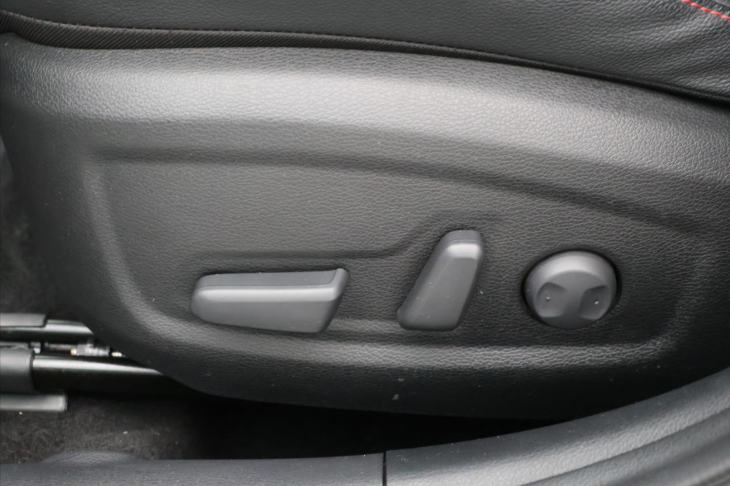 Kia ProCeed 1,6 T-GDI 150kW GT DCT DPH