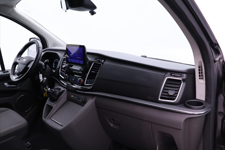 Ford Tourneo Custom 2,0 mHEV Titanium 8-Míst CZ